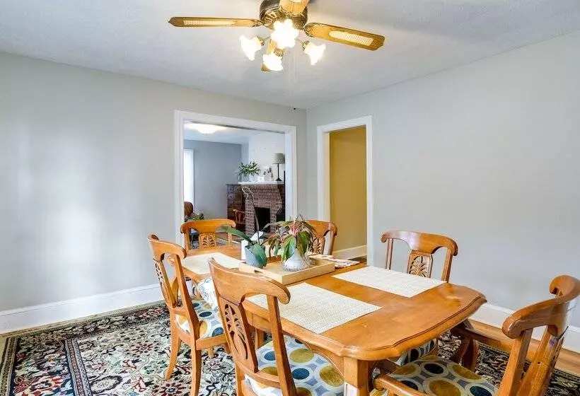 Pet Friendly Travelers Rest Home W/ Covered Patio