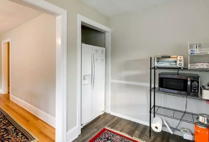 Pet Friendly Travelers Rest Home W/ Covered Patio