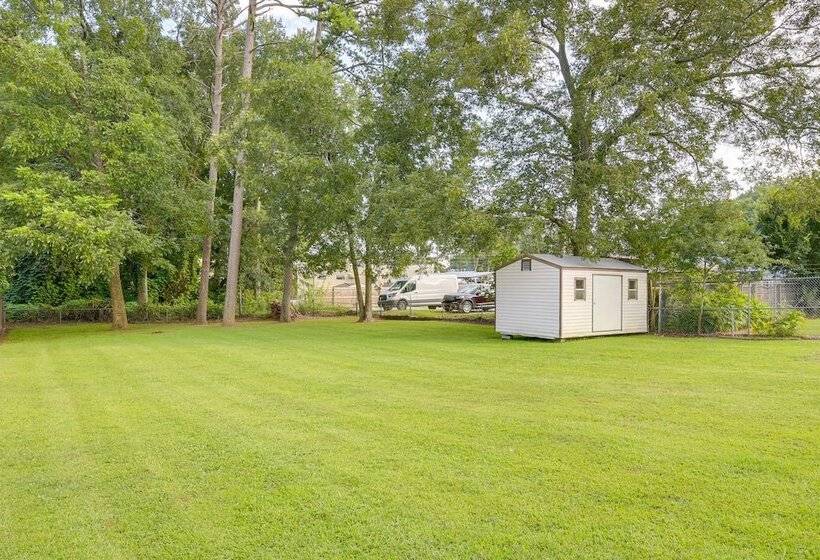 Pet Friendly Travelers Rest Home W/ Covered Patio