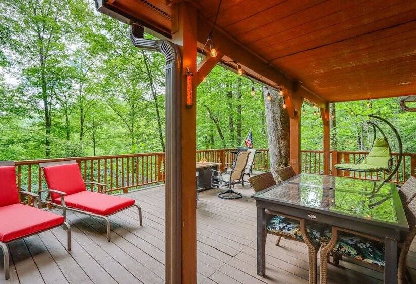 Remote Escape: Murphy Cozy Cabin In The Woods