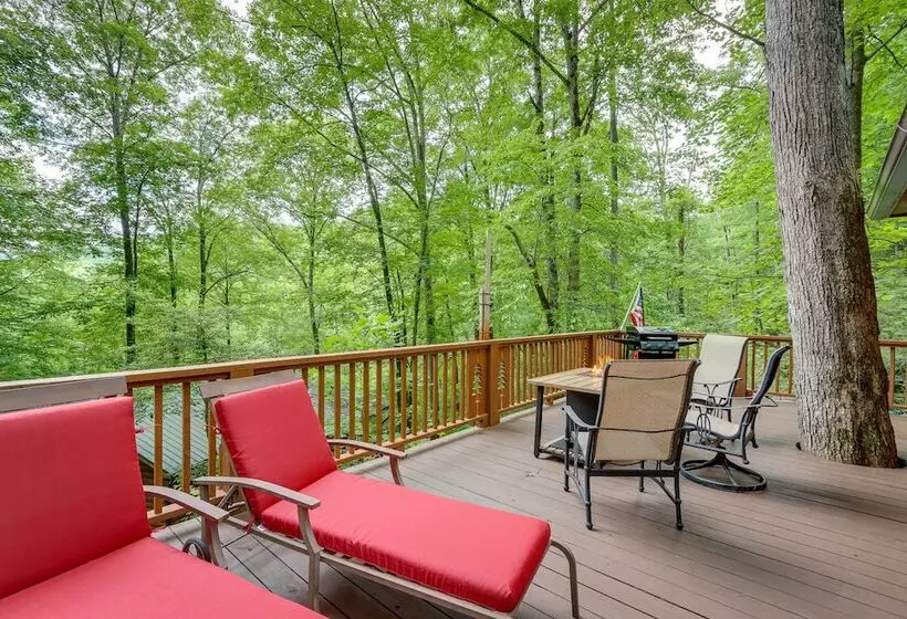 Remote Escape: Murphy Cozy Cabin In The Woods