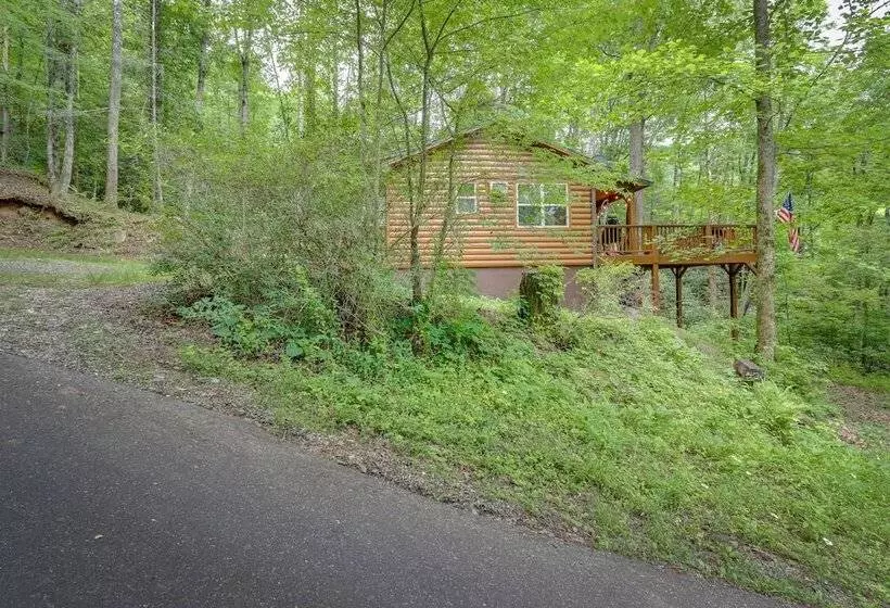 Remote Escape: Murphy Cozy Cabin In The Woods