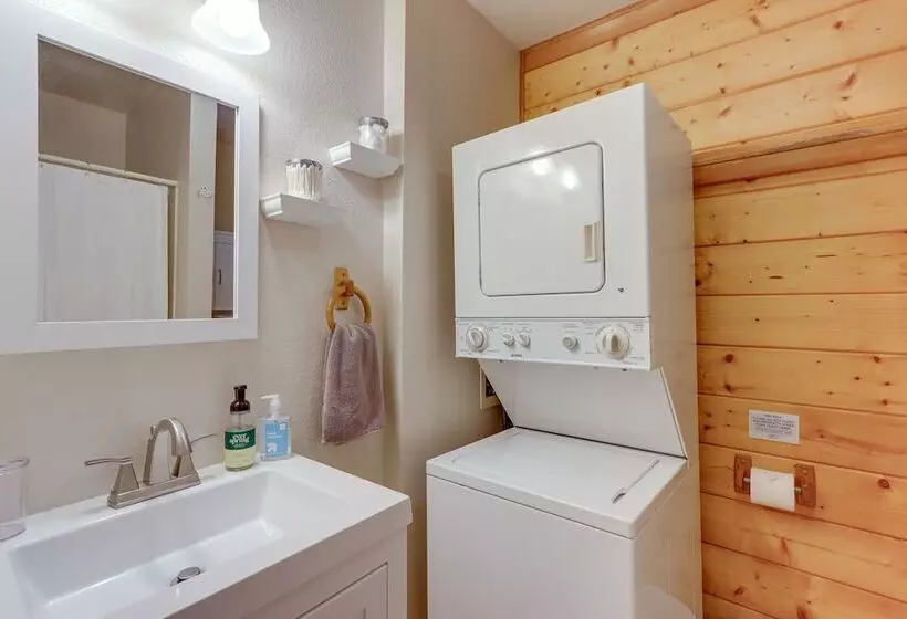 Remote Escape: Murphy Cozy Cabin In The Woods