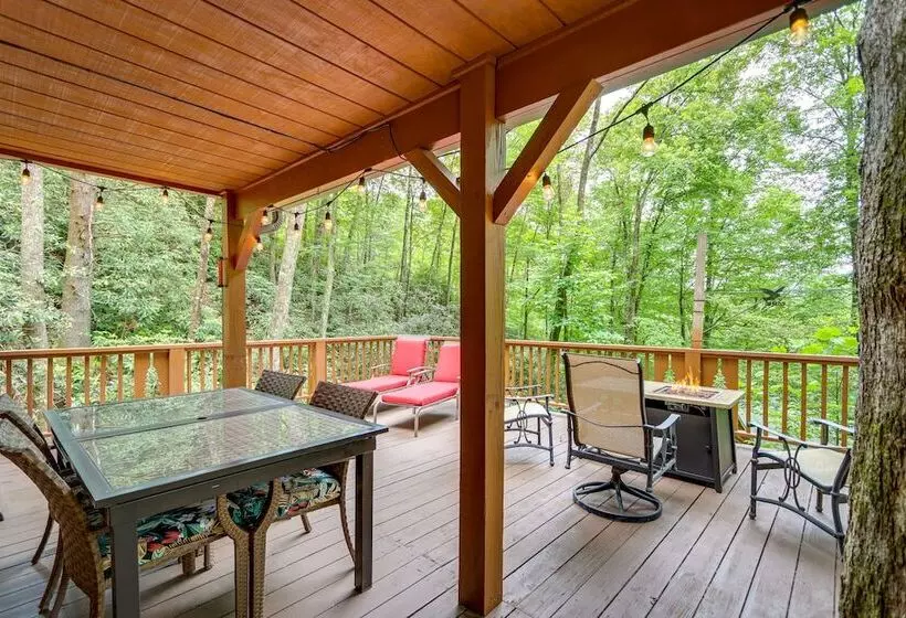 Remote Escape: Murphy Cozy Cabin In The Woods