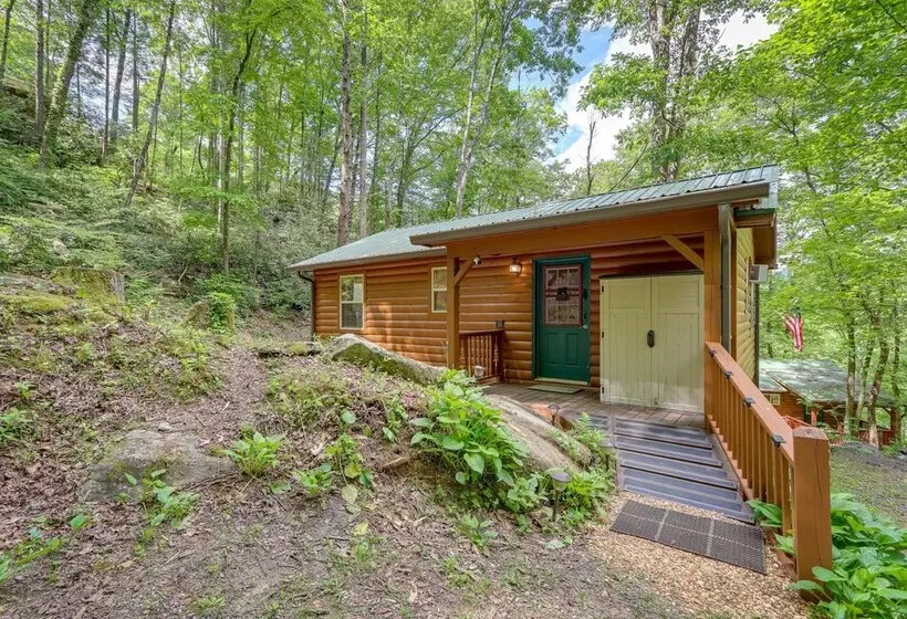 Remote Escape: Murphy Cozy Cabin In The Woods
