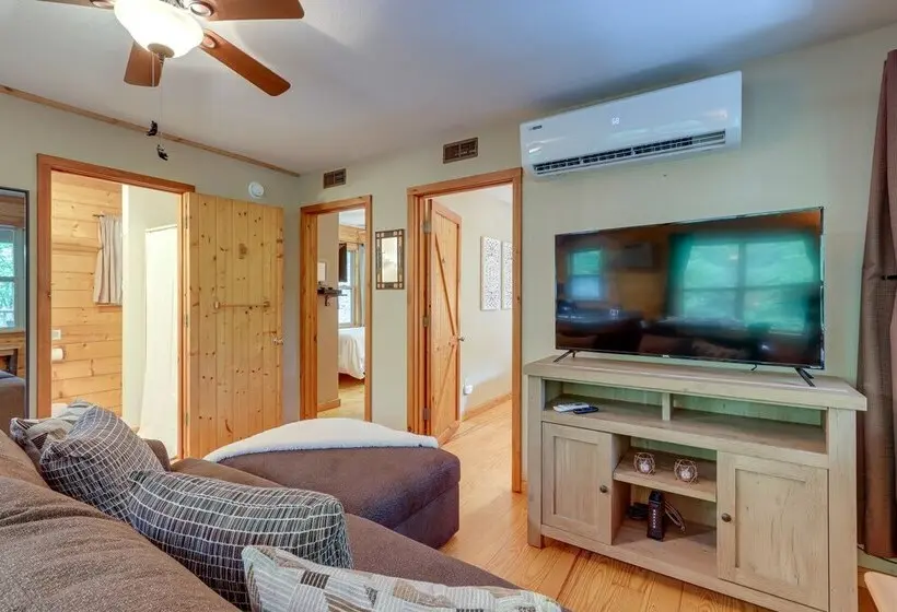 Remote Escape: Murphy Cozy Cabin In The Woods