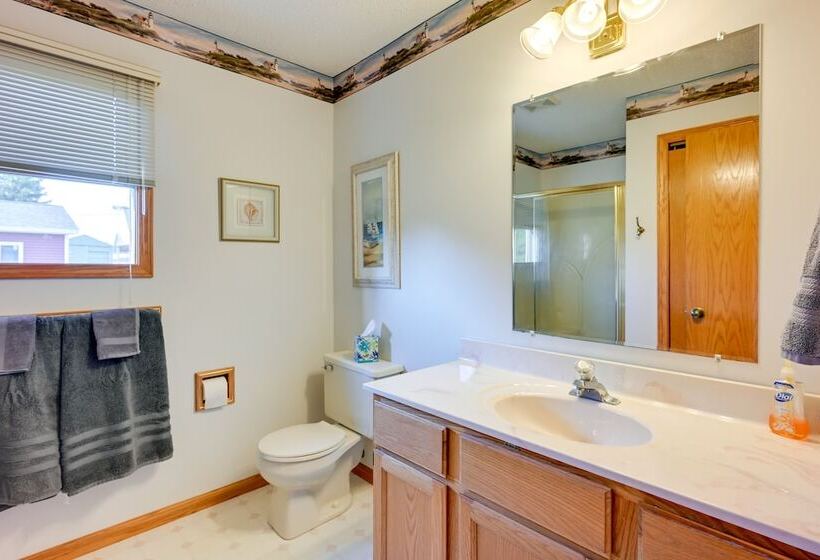 Riverfront Au Gres Cottage W/ Fire Pit & Grill!