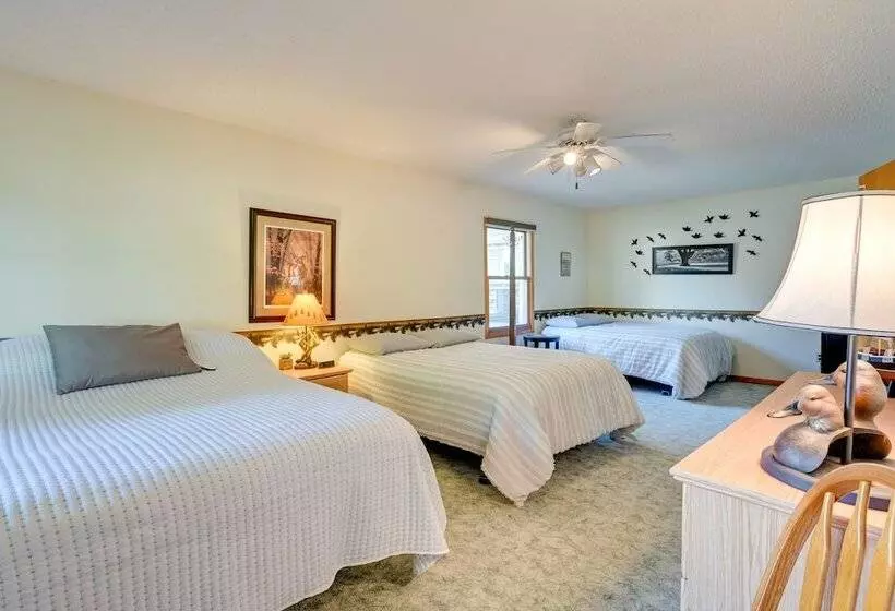 Riverfront Au Gres Cottage W/ Fire Pit & Grill!