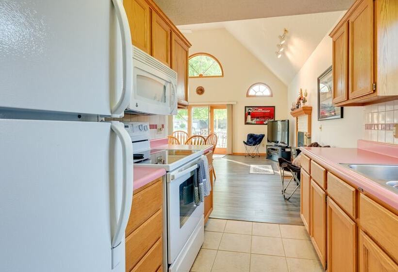 Riverfront Au Gres Cottage W/ Fire Pit & Grill!