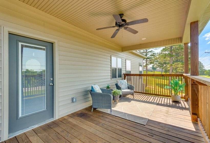 Russellville Home Near Hiking + Lake Access!