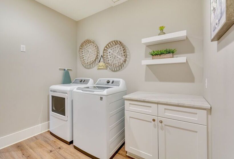 Russellville Home Near Hiking + Lake Access!