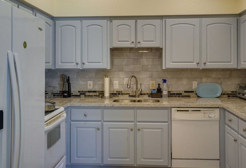 Sebring Vacation Rental: Near Boating & Fishing!