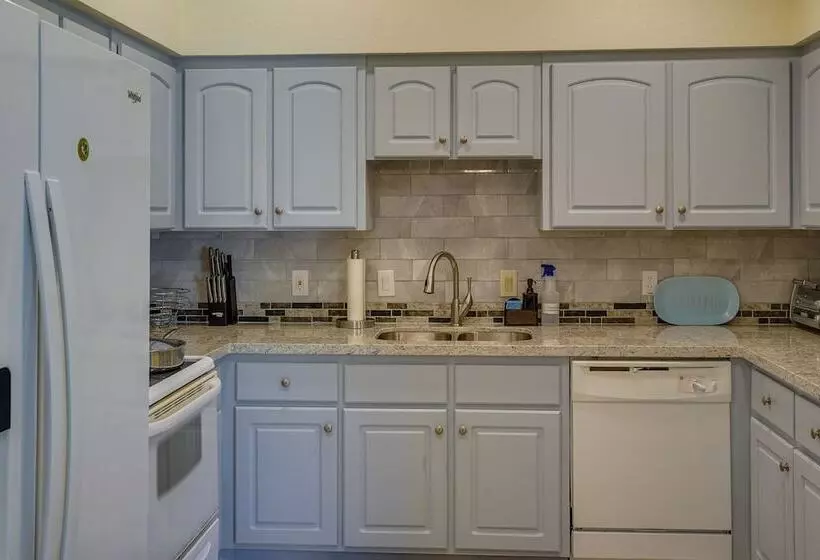 Sebring Vacation Rental: Near Boating & Fishing!