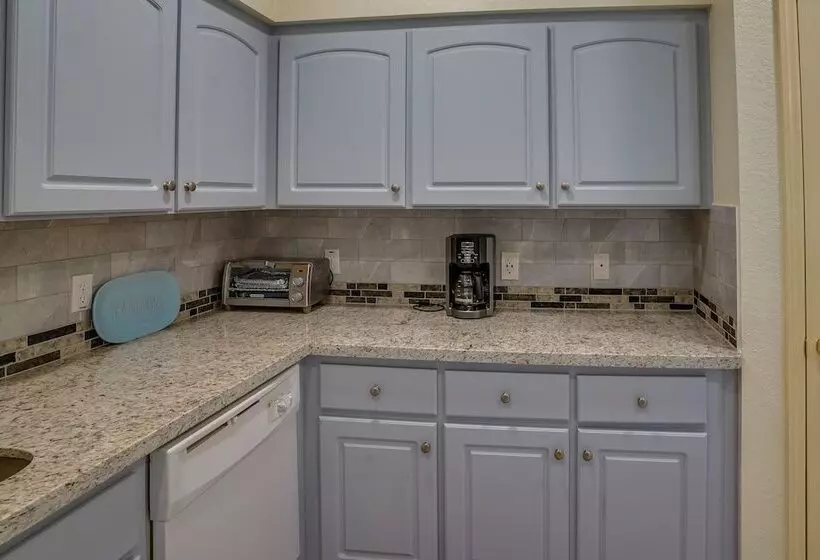 Sebring Vacation Rental: Near Boating & Fishing!
