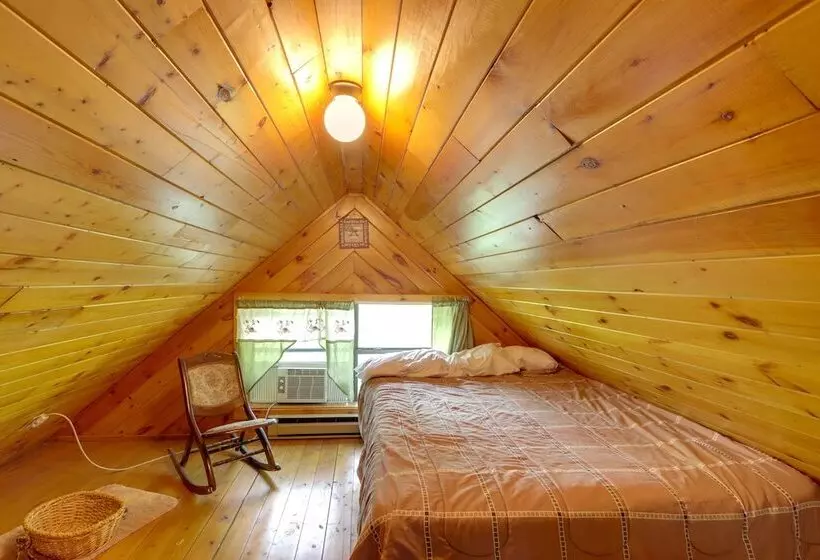 Secluded Mountain Cabin W/ Decks + Gazebo!