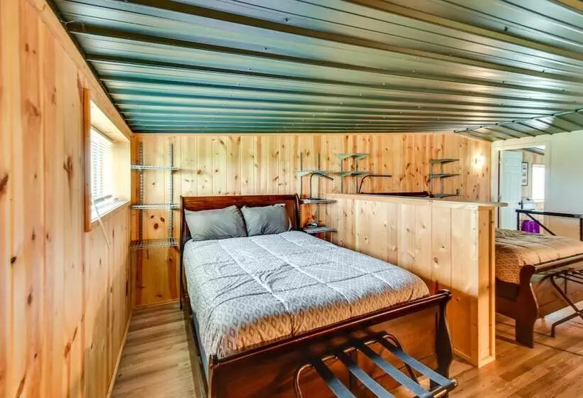 Secluded Nebraska Getaway: 4 Mi To Lake Mcconaughy