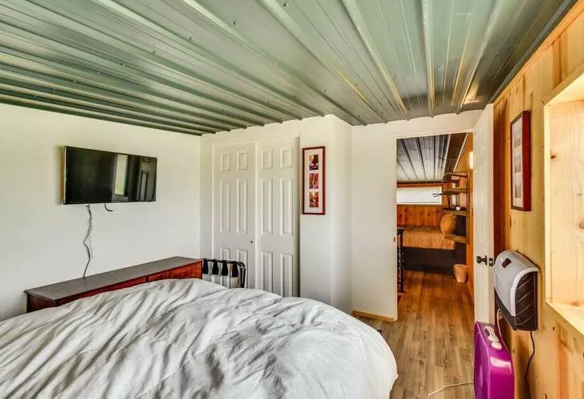 Secluded Nebraska Getaway: 4 Mi To Lake Mcconaughy