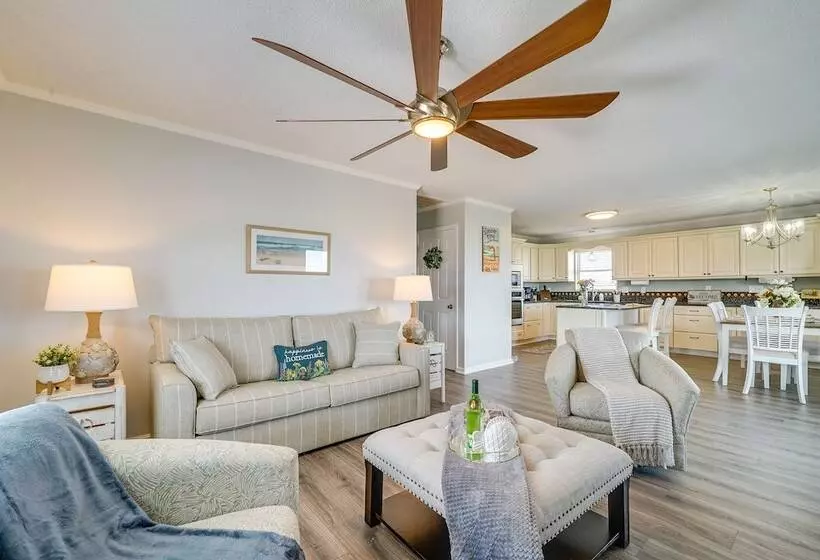 Sun & Surf  Oak Island Home, Steps To Beach!