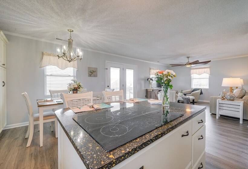 Sun & Surf  Oak Island Home, Steps To Beach!