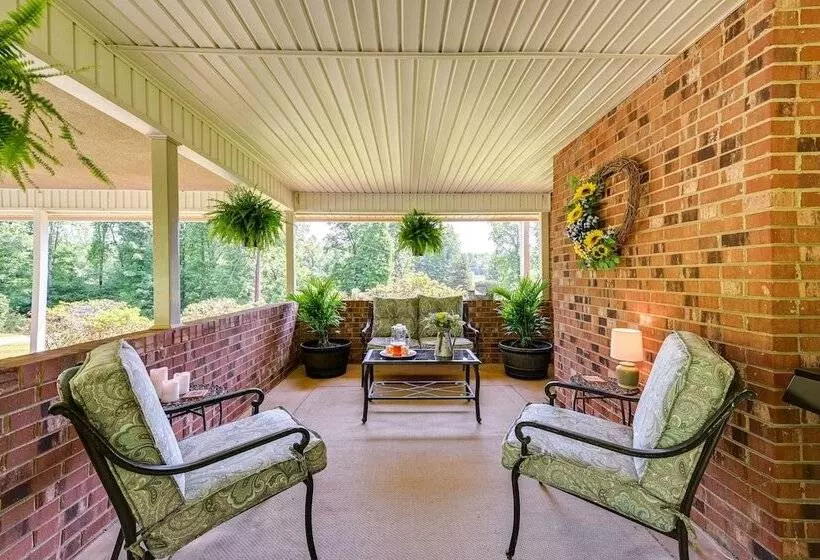 The Travis House At Lantern Springs  On Farm!