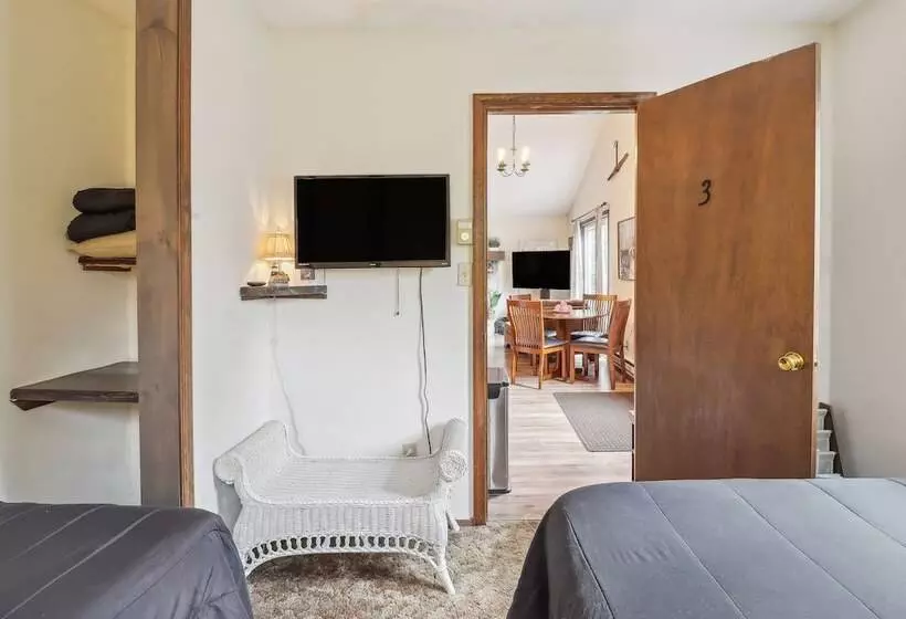 Tobyhanna Home W/ Fire Pits   9 Mi To Kalahari!