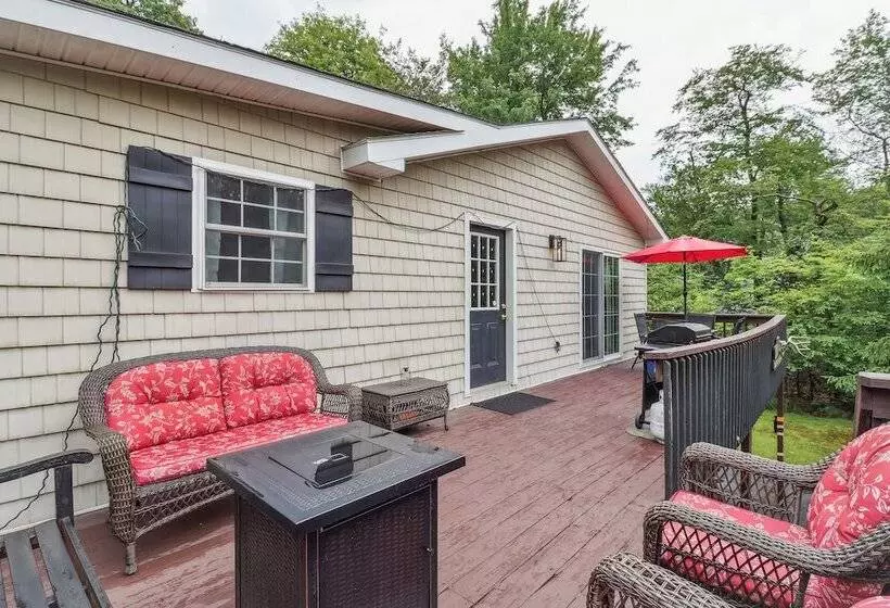 Tobyhanna Home W/ Fire Pits   9 Mi To Kalahari!