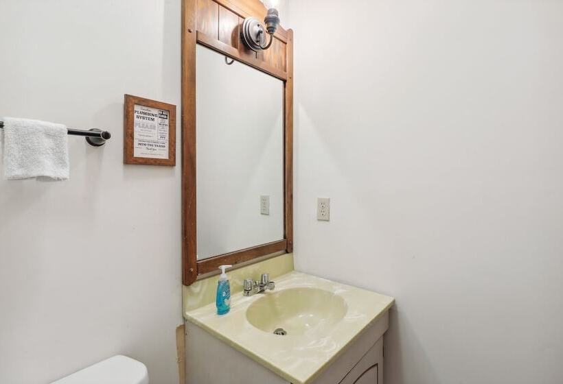 Tobyhanna Home W/ Fire Pits 9 Mi To Kalahari!