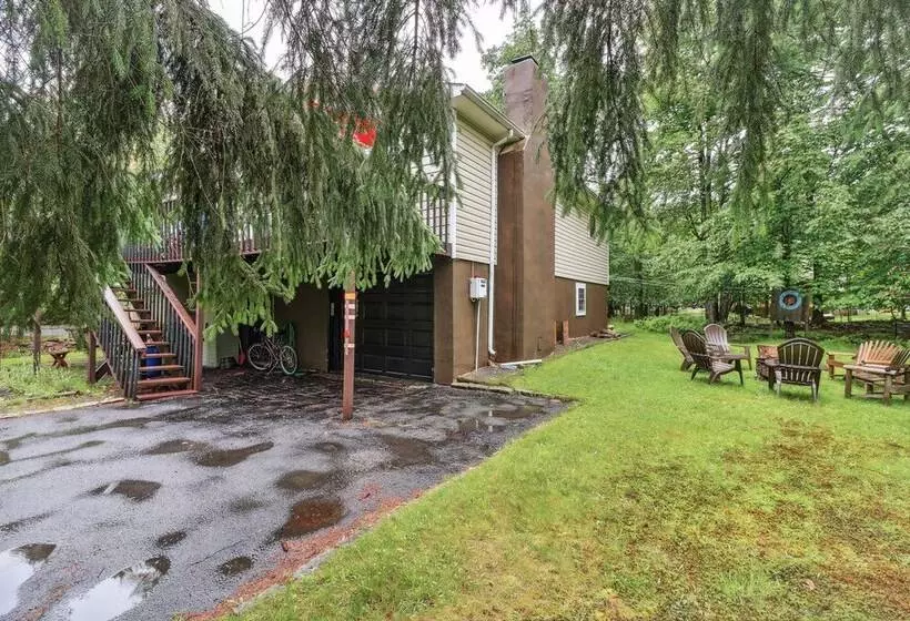 Tobyhanna Home W/ Fire Pits   9 Mi To Kalahari!