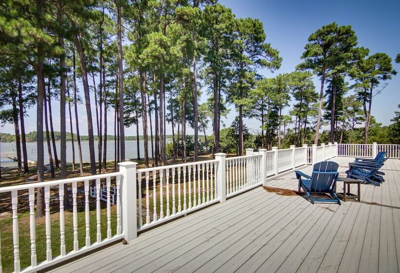 Waterfront Cambridge Gem W/ Hot Tub, Pool & Dock!
