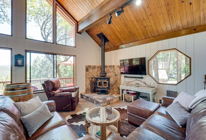 Airy Arnold Cabin Stay W/ Deck + Mountain Views!