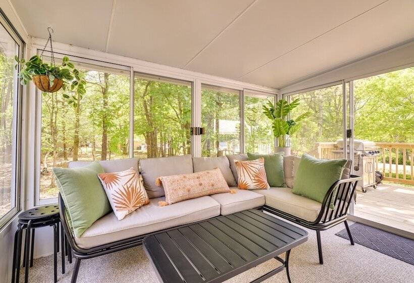 Peaceful Albrightsville Home W/ Pool + Lake Access