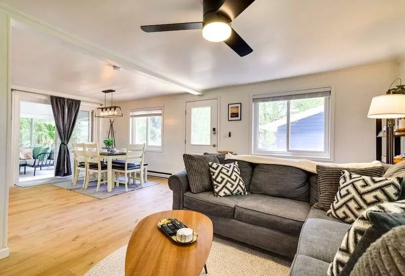 Peaceful Albrightsville Home W/ Pool + Lake Access
