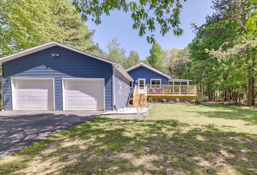 Peaceful Albrightsville Home W/ Pool + Lake Access