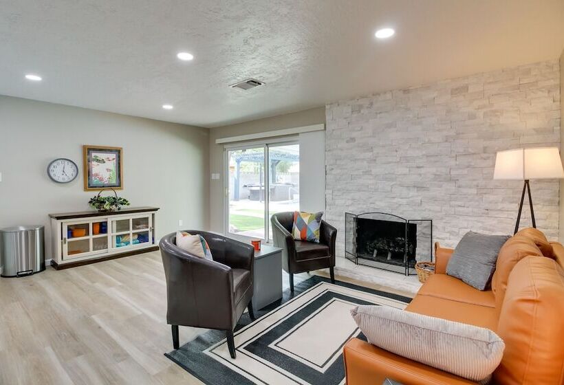 Albuquerque Oasis: Pool, Hot Tub & Putting Green!