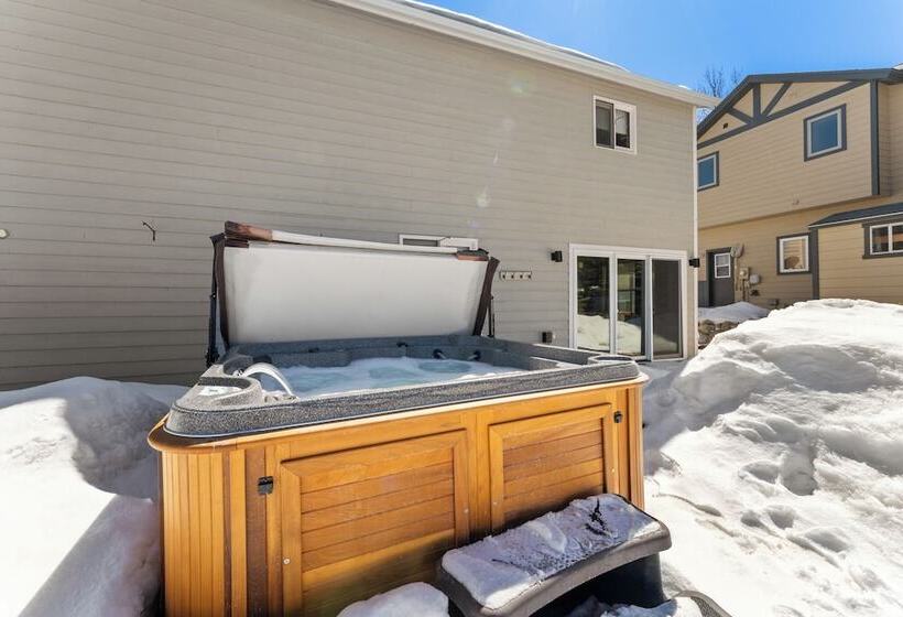 Bighorn Lodge By Summit County Mountain Retreats