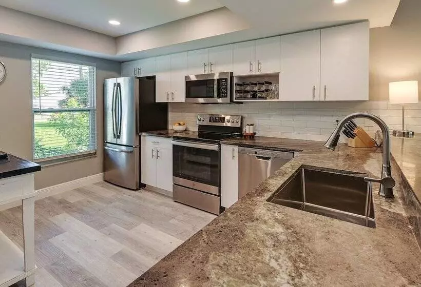 Bonita Springs Home W/ Pool 2 Mi To Beach!
