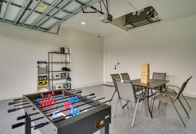 Furnished Lanai & Private Pool: Cape Coral Home