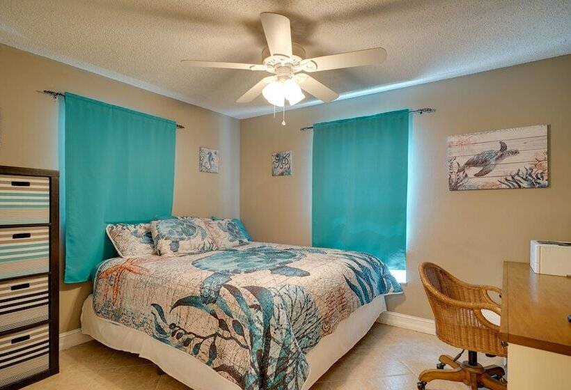 Cape Coral Vacation Home W/ Lanai & Private Pool!