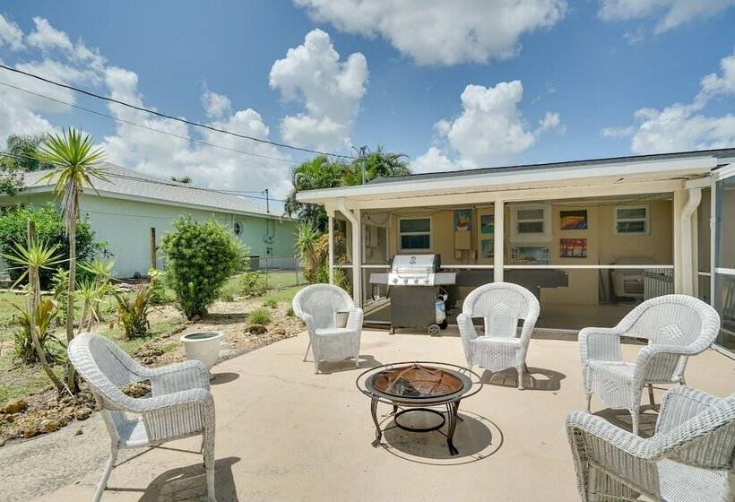 Cape Coral Vacation Home W/ Lanai & Private Pool!