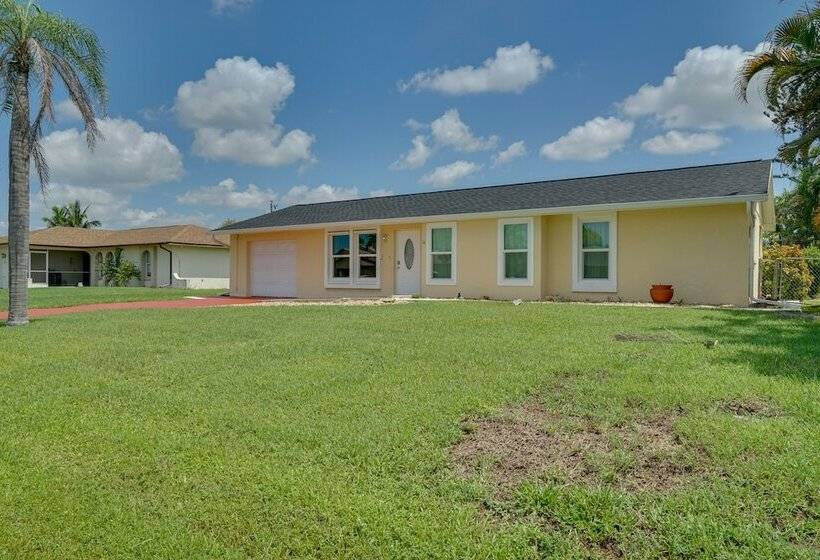 Cape Coral Vacation Home W/ Lanai & Private Pool!