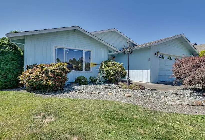 Charming Rogue Valley Home In Central Point!