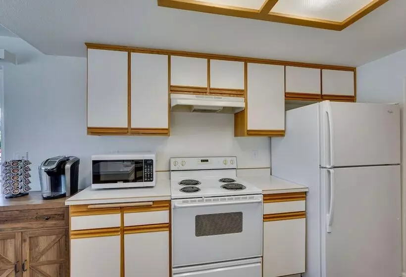 Charming Rogue Valley Home In Central Point!