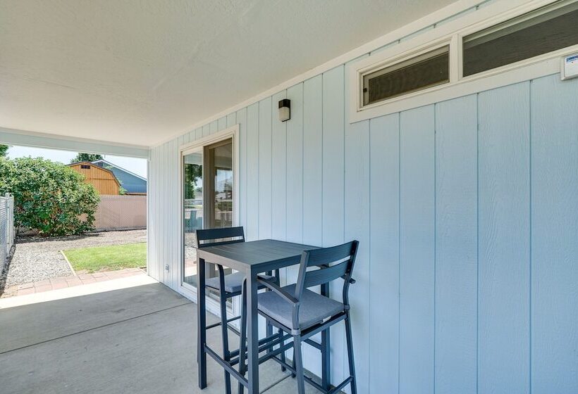 Charming Rogue Valley Home In Central Point!