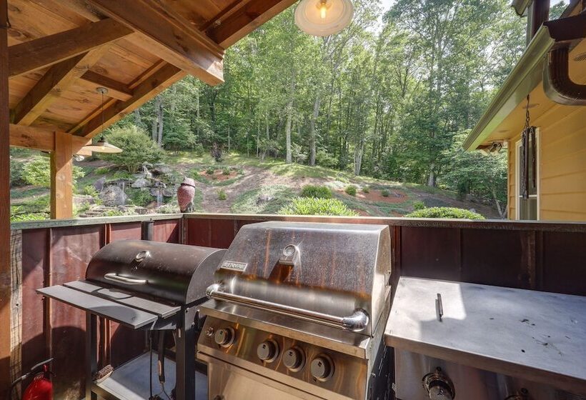 7 Mi To Beech Mountain Skiing: Home W/ Fire Pit