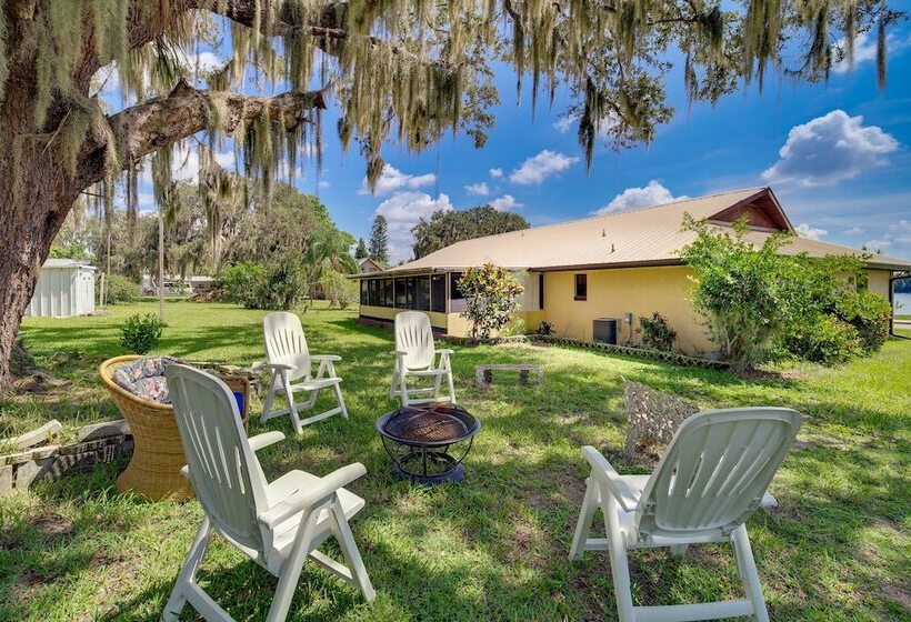 Family Friendly Home On Lake Tulane: Great Views!