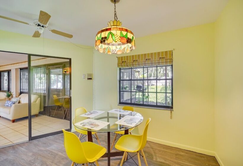 Family Friendly Home On Lake Tulane: Great Views!