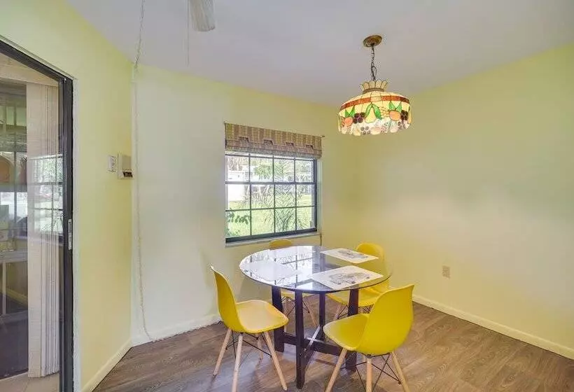 Family Friendly Home On Lake Tulane: Great Views!