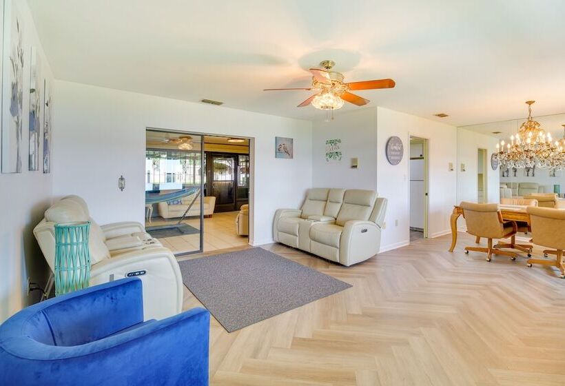 Family Friendly Home On Lake Tulane: Great Views!