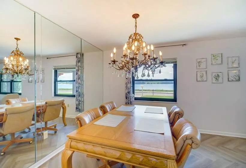 Family Friendly Home On Lake Tulane: Great Views!