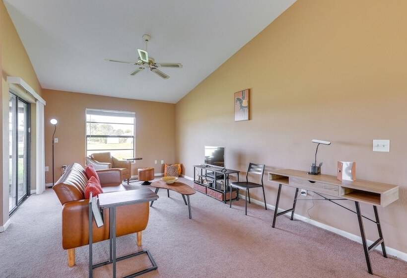 Family Friendly Lehigh Acres Home: Screened Porch!